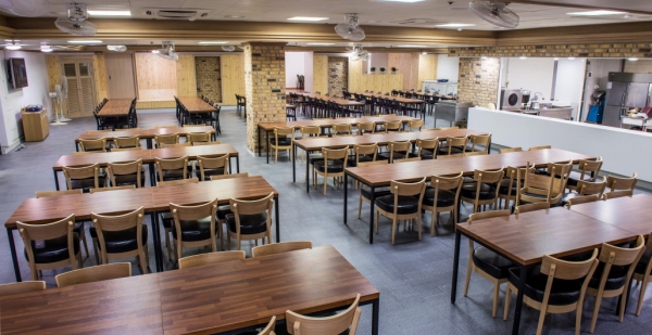 리모델링 완료 후 20일부터 운영을 시작하는 여수시청 구내식당 모습